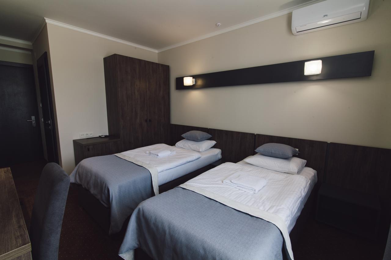 Zinedine Sport-Hotel Oezjhorod Buitenkant foto