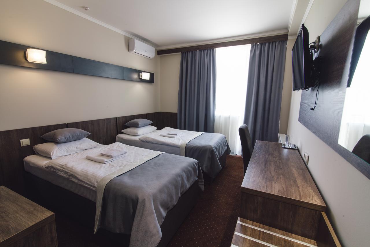 Zinedine Sport-Hotel Oezjhorod Buitenkant foto